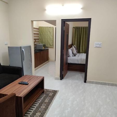 Отель Golden Chariot 1Bhk Flat Manyata Tech Park Бангалор Экстерьер фото
